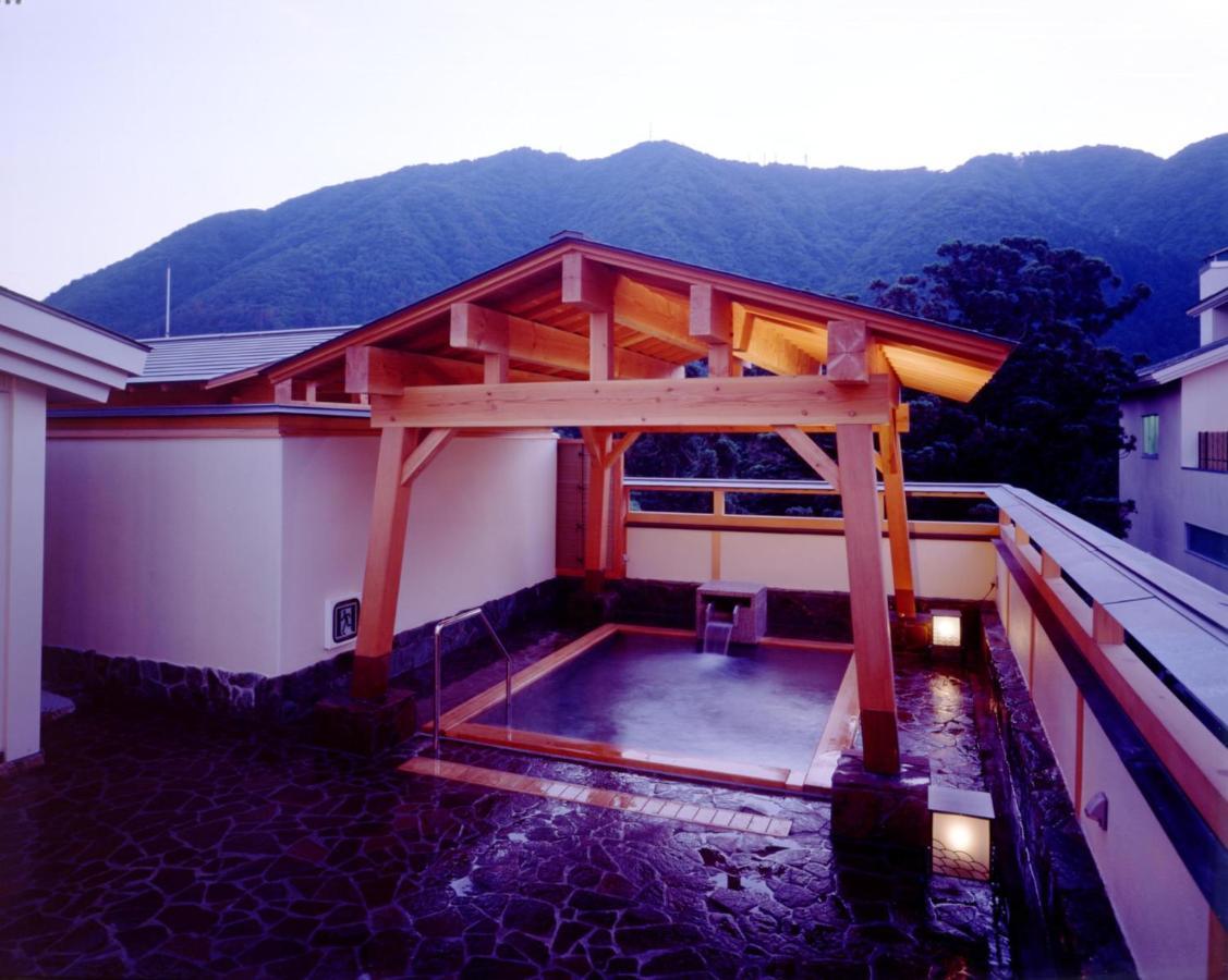 Minoya Hotel Yahiko Bagian luar foto
